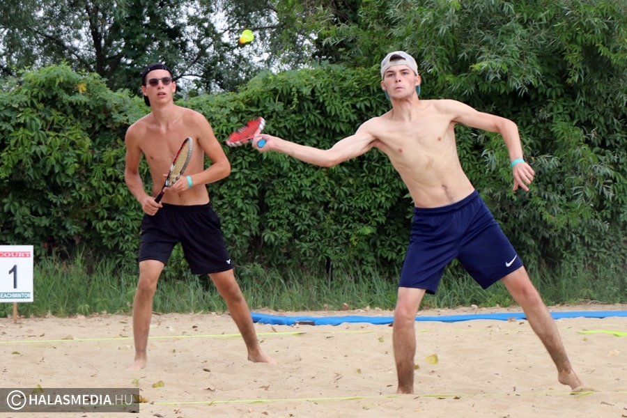 A gyorstollas még az időjárást is legyőzte Halason (galéria)