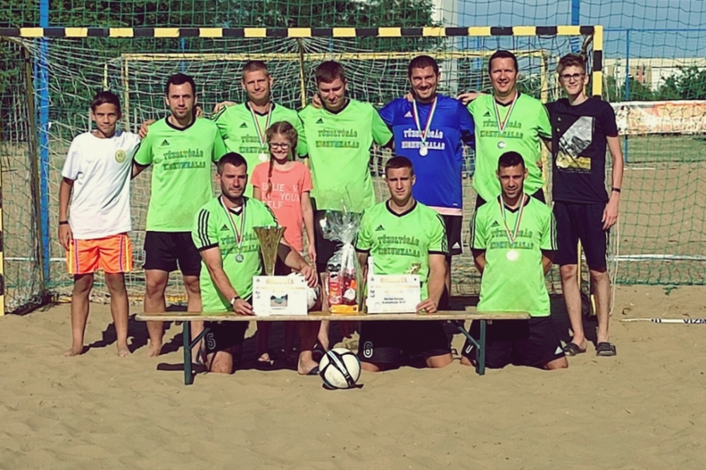 Halasi ezüstérem a Tűzkakas Strandfoci Bajnokságon