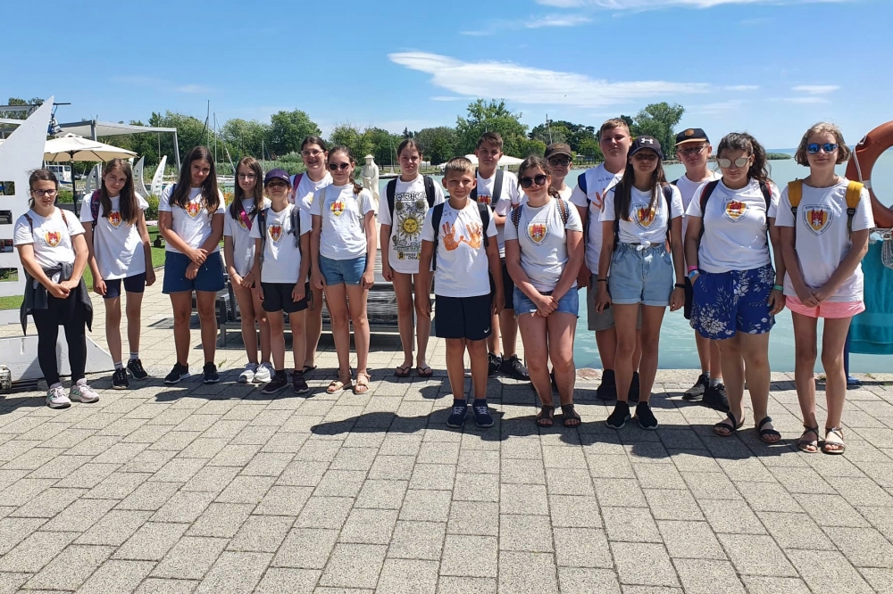 MÓ-KALAND: Balatonakalin táborozott a Központi-iskola