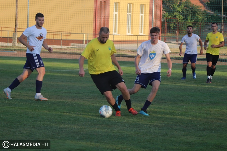 Kiskunhalas - Kunfehértó rangadó volt a Bundzsák-arénában (galéria)