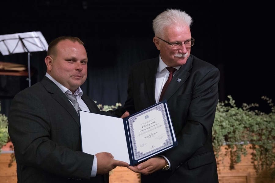 A halasi származású Baksai Arnold lett az év vállalkozója Martonvásáron