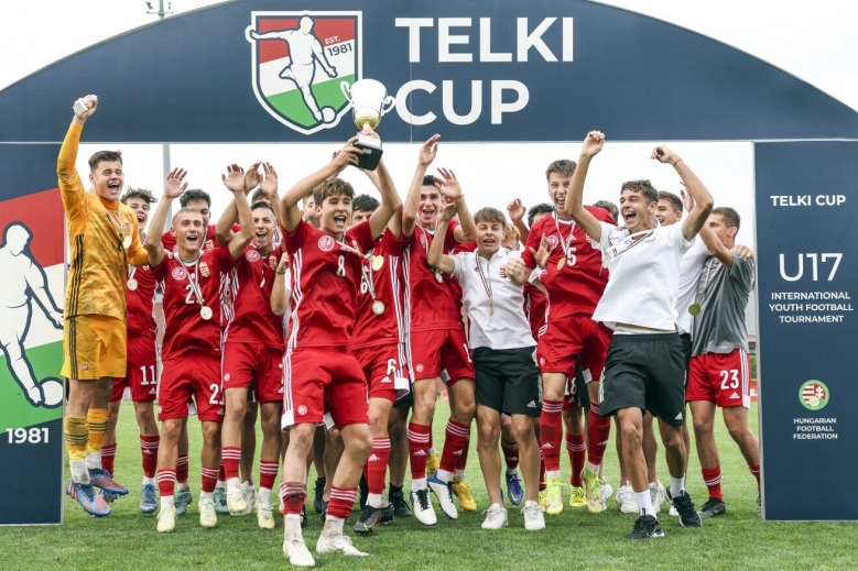 Kern Marci Telki Kupát nyert a magyar válogatott csapatkapitányaként