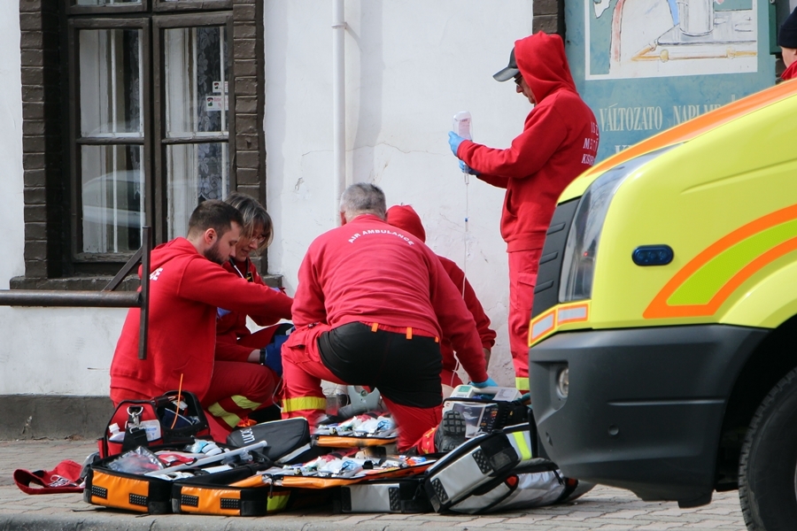 (►) Október 16, az újraélesztés nemzetközi napja: merjünk segíteni!