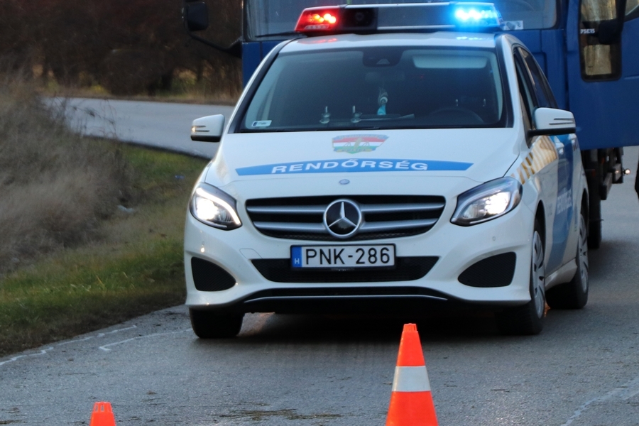 Autó és kisteherautó ütközött Bodoglárnál