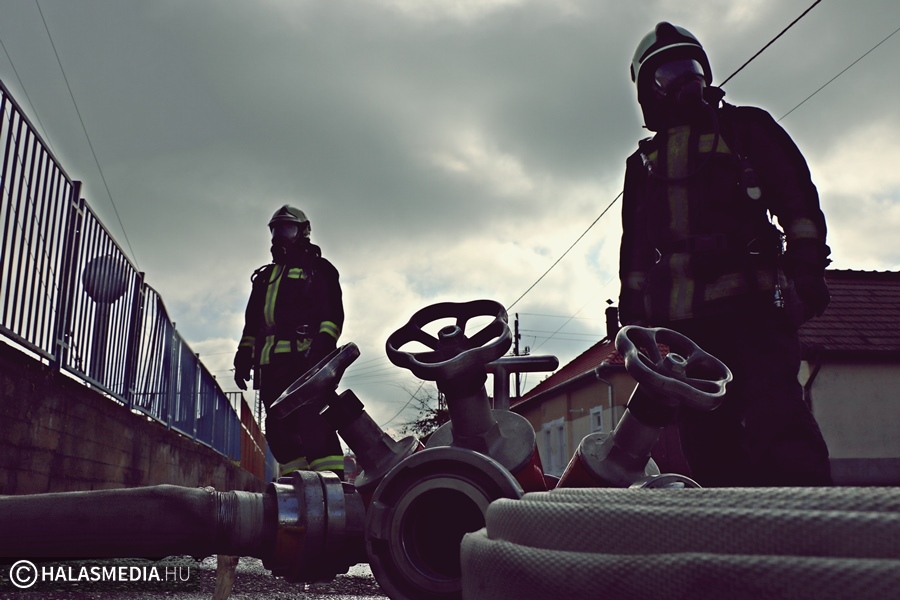 Ammónia-szivárgás, sérültmentés: így zajlott a katasztrófavédelmi gyakorlat (galéria)