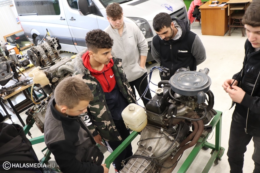 (►) Nyílt nap a Váriban: négy új szakma képzése indul (galéria)