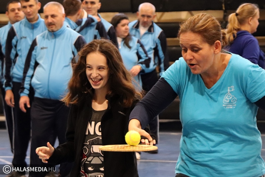 Játsszunk most együtt: a szív diadala volt...(galéria)