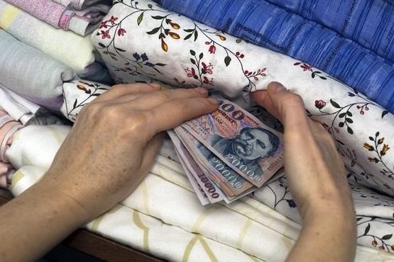 Pénzt lopott a párna alól a majsai nő