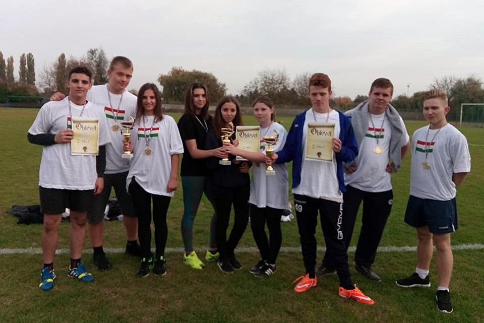 Remekeltek a dékánis diákok