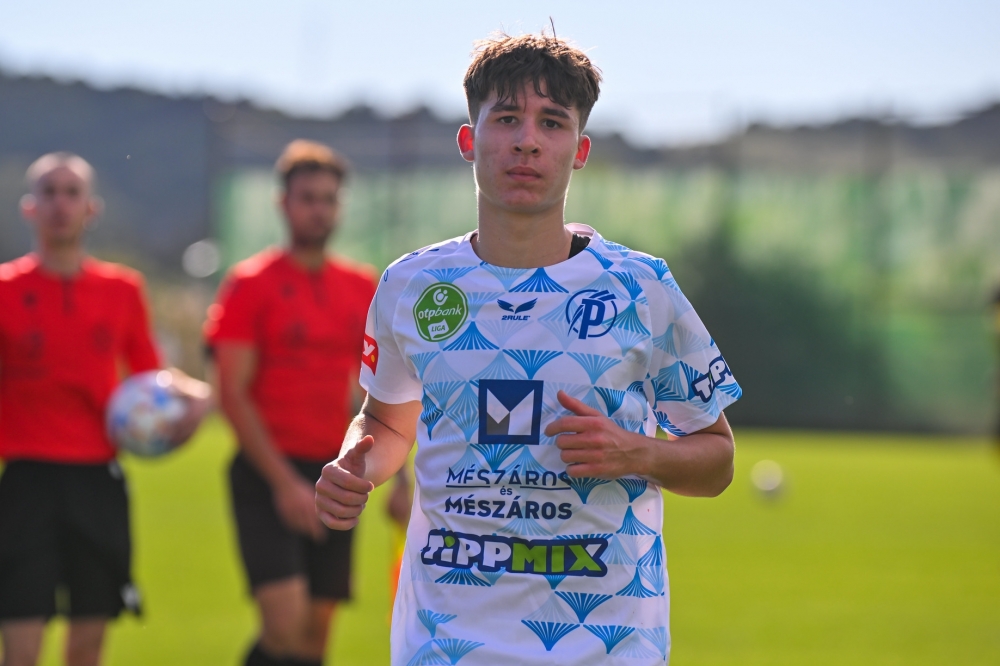 Kern Marci nemzetközi meccsen debütált az élvonalbeli keretben