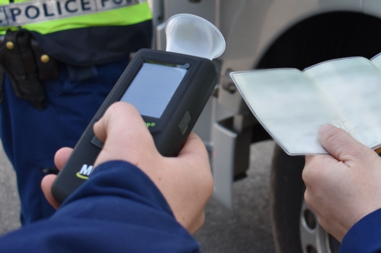 Ittas barátját engedte vezetni a halasi férfi