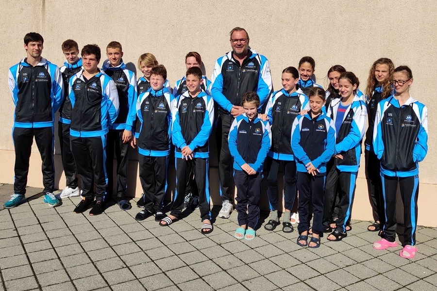 Tizenkét halasi úszóérem az Aranyhomok Kupáról