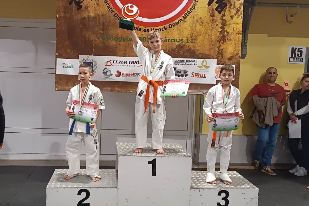 Érmeket szereztek az Union Dojo Kiskunhalas versenyzői