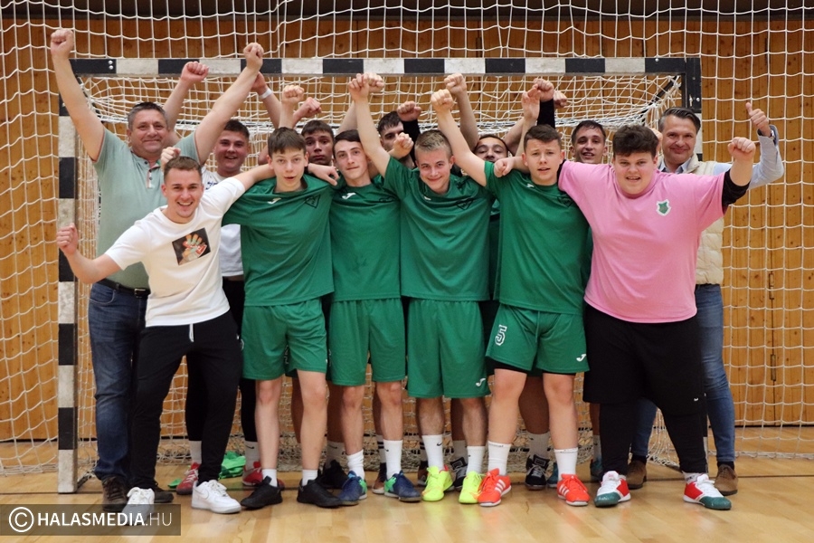 (►) A Tekó nyerte a Dékáni Kupát (galéria)