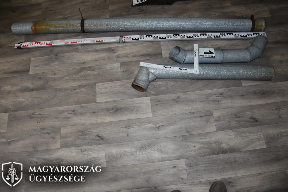 Még a halasi börtön területéről is loptak ereszcsatornát