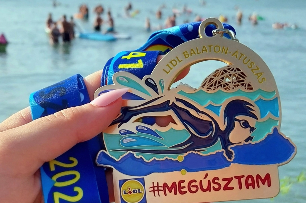 Halasiak a Balaton-átúszáson