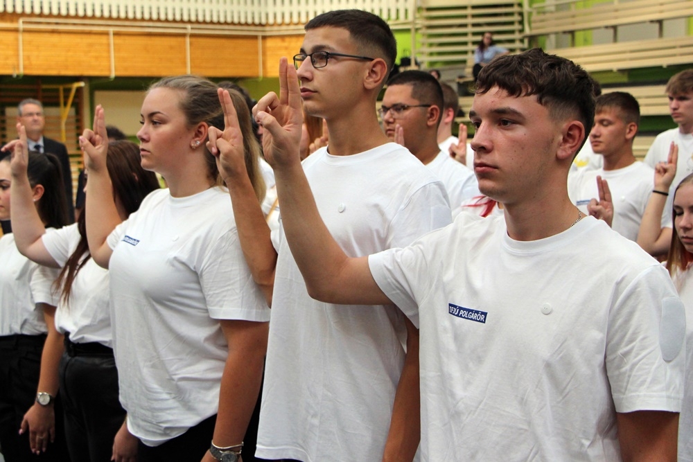 Közel 200 ifjú polgárőr tett fogadalmat (galéria)