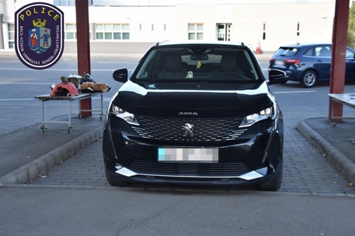 Magyar sofőr, francia autó, de az olaszok körözték