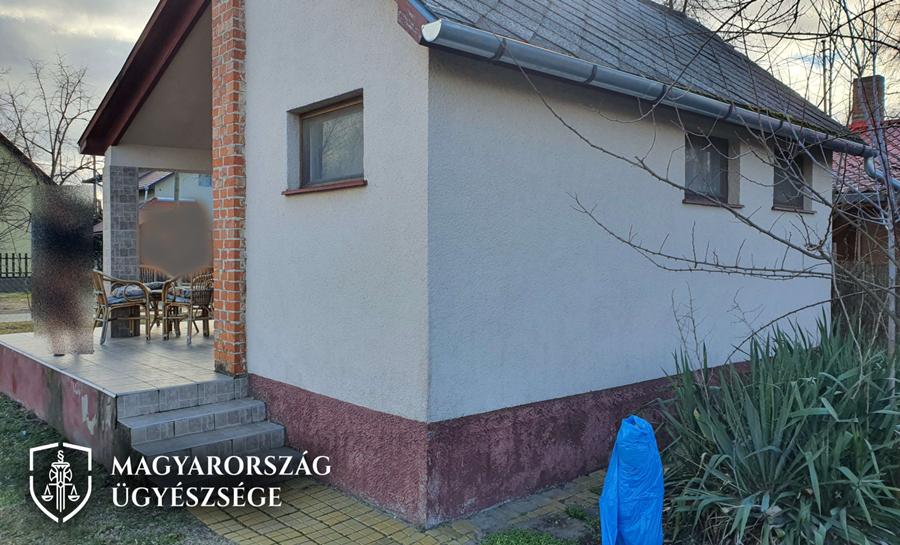 Prostitúcióra kényszerítették az ismerősöket