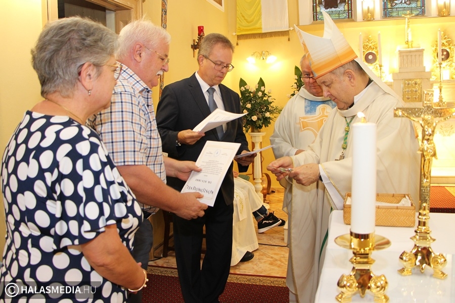 (►) Érseki szentmisével kezdődött a Halasi Katolikus Napok programsorozata (galéria)
