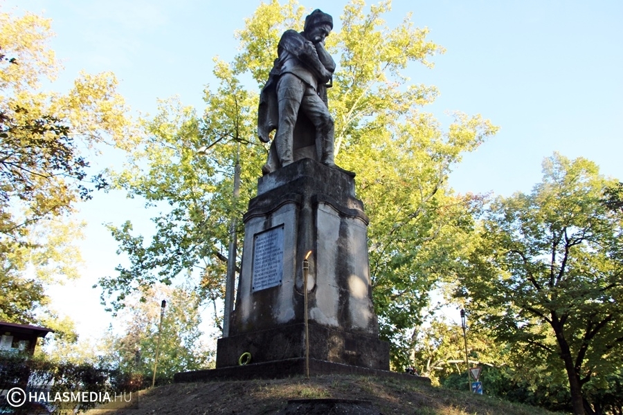 Emlékezzünk a Halasi csatára!