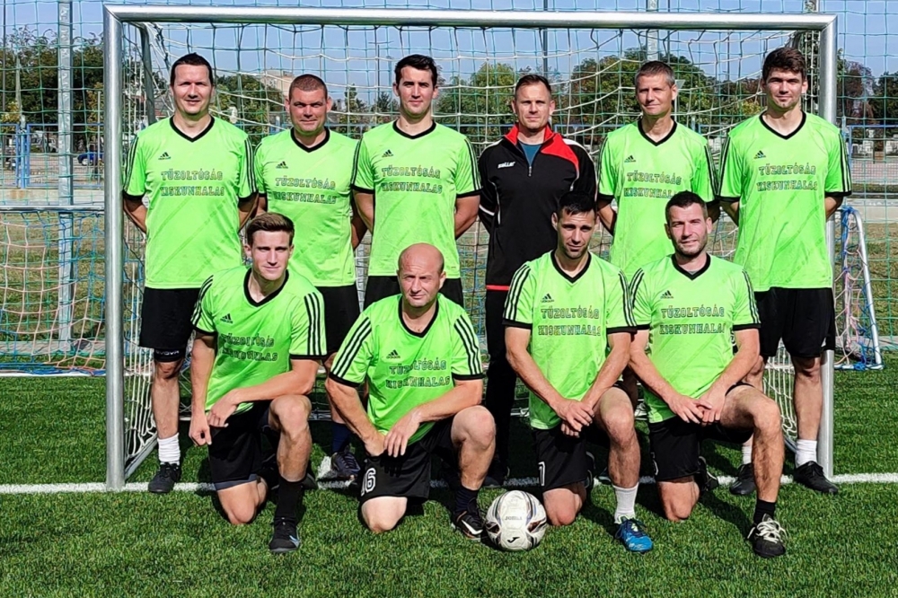 Halasi tűzoltók az országos ötödik focicsapatban