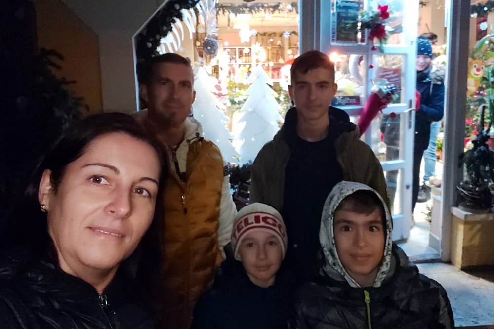 Halason már negyedszer nyílnak adventi ablakok