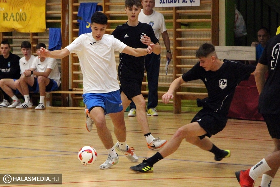 (►) Hazai győzelemmel indult a Szilády Kupa (galéria)