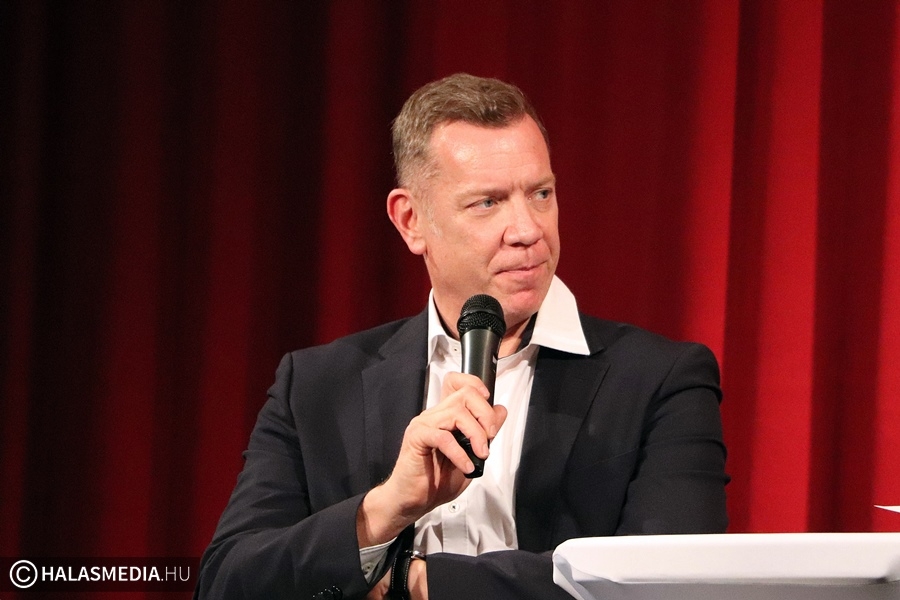 (►) Märcz Tamás belopta magát a halasiak szívébe (galéria)