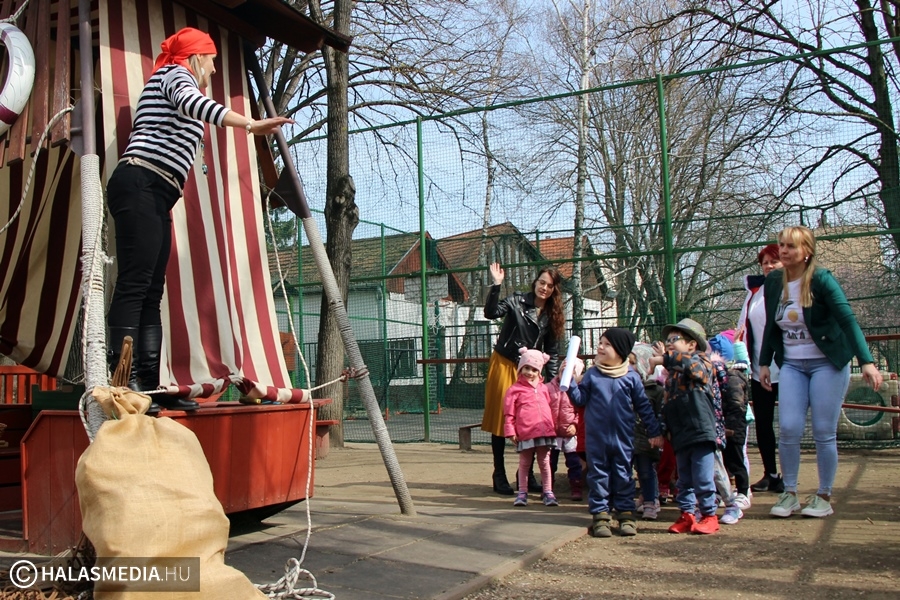 (►) Kalóztúra és kincskeresés a Vasút utcai oviban