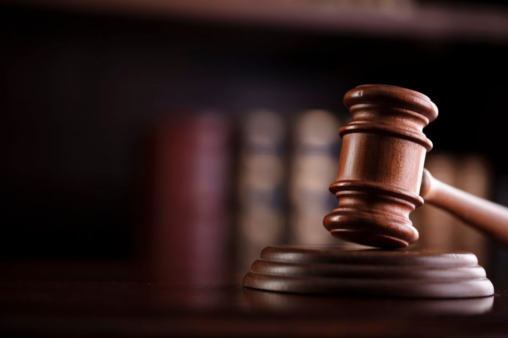 Vita a dűlőúton, bántalmazással, traumás légmellel