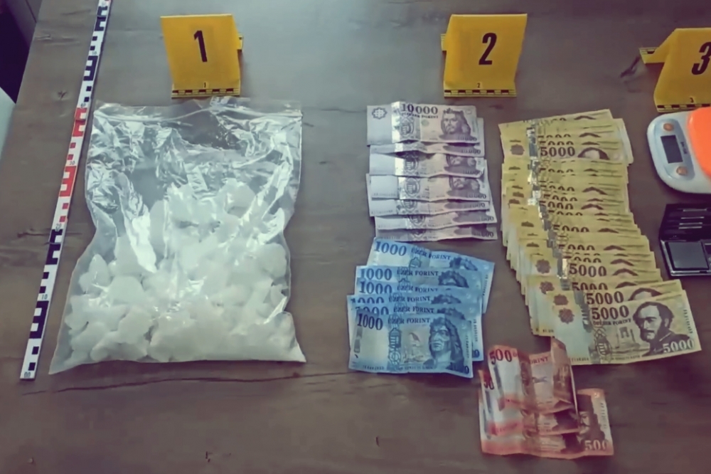 (►) Két dílercsoport is lebukott Halason