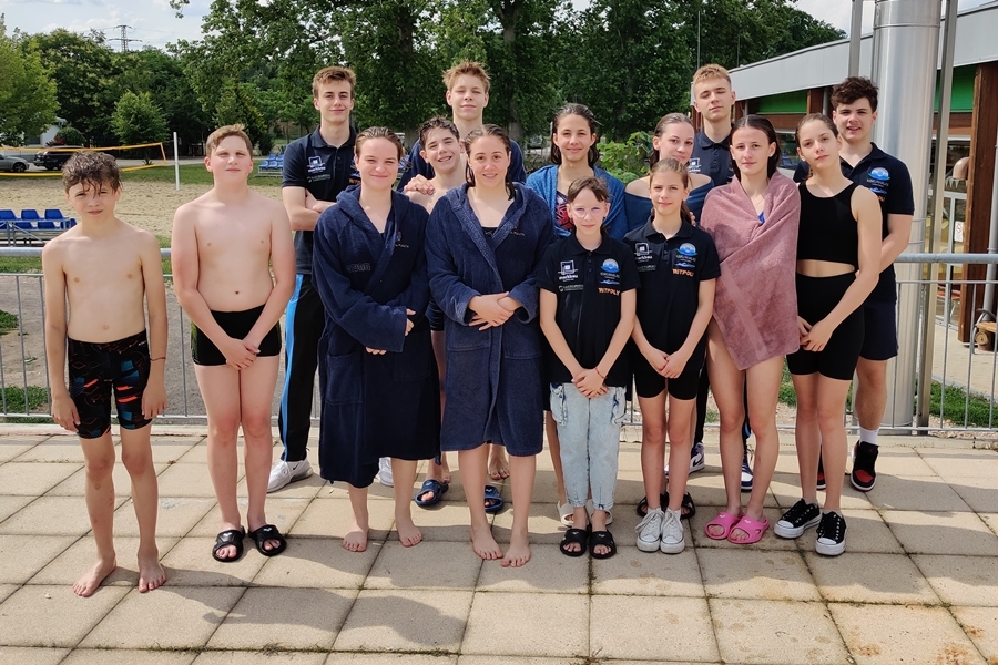 Óvodától az Olimpiáig úszóverseny,  58 halasi éremmel