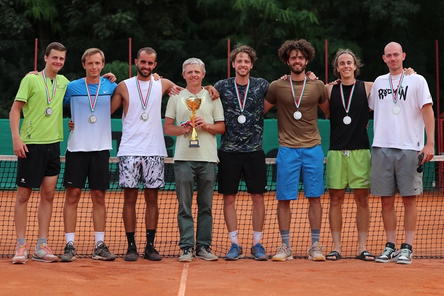 Ezüstérmes lett az első osztályban a Halasi Tenisz Club