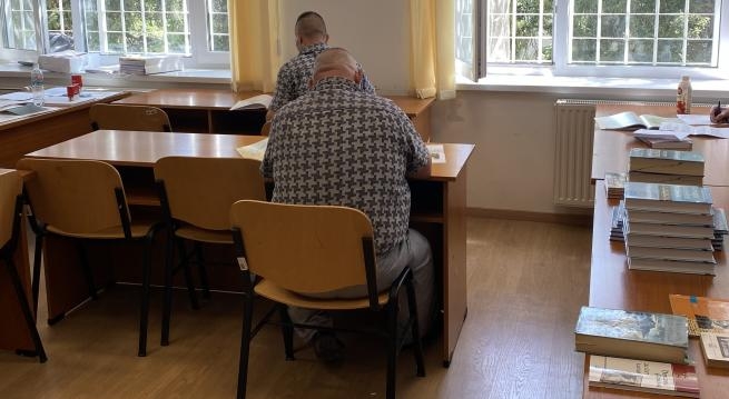 Tizen tettek sikeres érettségi vizsgát a halasi börtönben