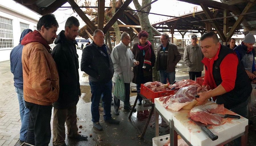 András napi disznótor a halasi piacon (galériával)