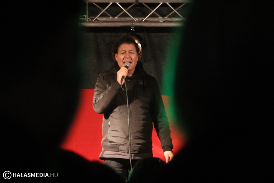 Ezt egy életen át kell játszani, esőben is...(galéria)