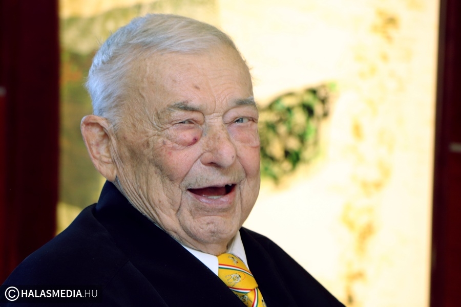 (►) Isten éltesse, Pista bácsi! (galéria)