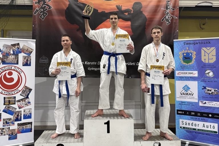 Diákolimpiai érmek az Union Dojo Kiskunhalastól