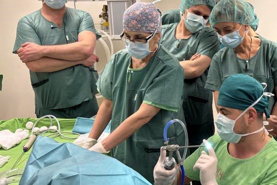 A halasi kórház nőgyógyászai tartottak továbbképzést egy modern beavatkozásról