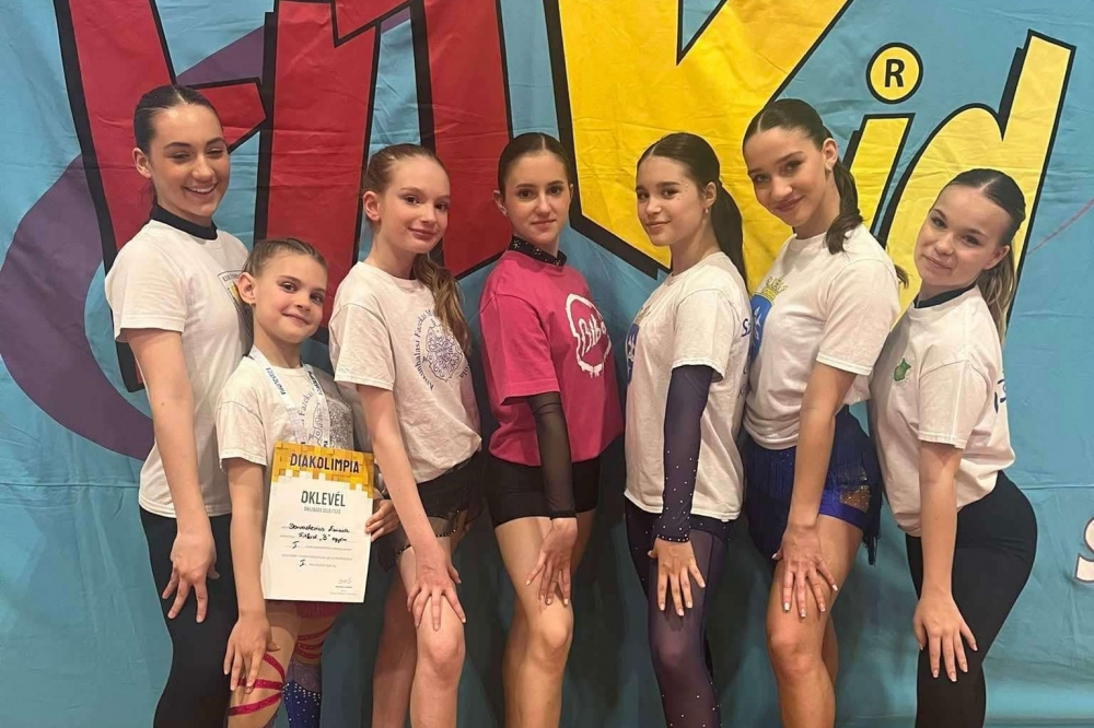 Diákolimpiai érmek a halasi fitneszes lányoktól