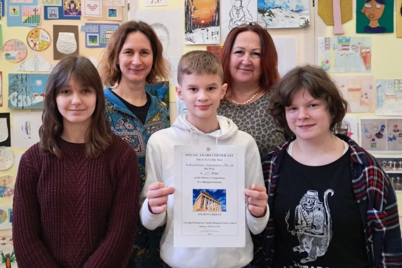 A Központi csapata nyerte az országos angol nyelvű történelemversenyt