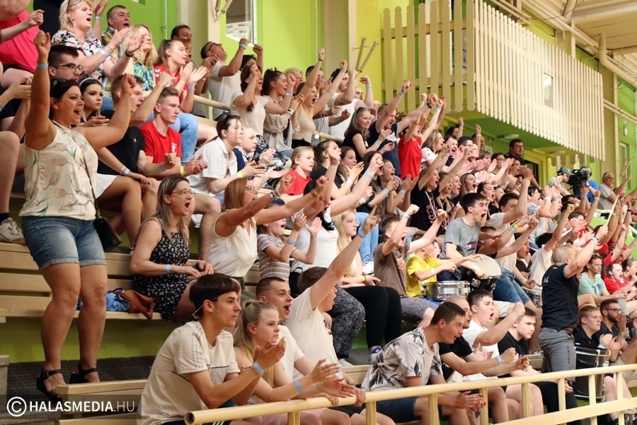 A Dékáni-sportcsarnok felújítására pályázik a város