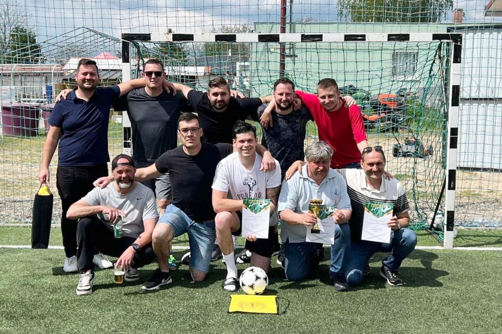 Harmadik helyen végeztek a halasi mentők a vármegyei focitornán