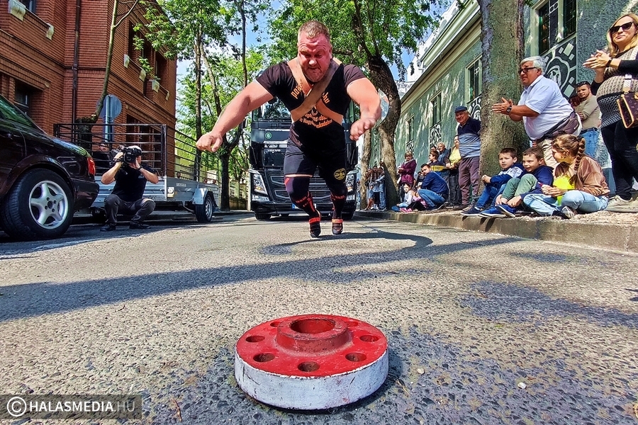 Az erő ismét velük lesz a halasi főtéren