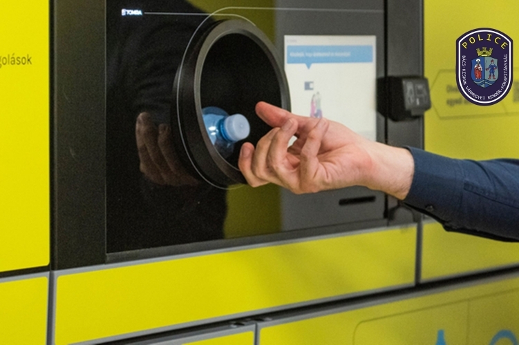 Üvegvisszaváltó kuponokkal csalt a halasi asszony a fiával