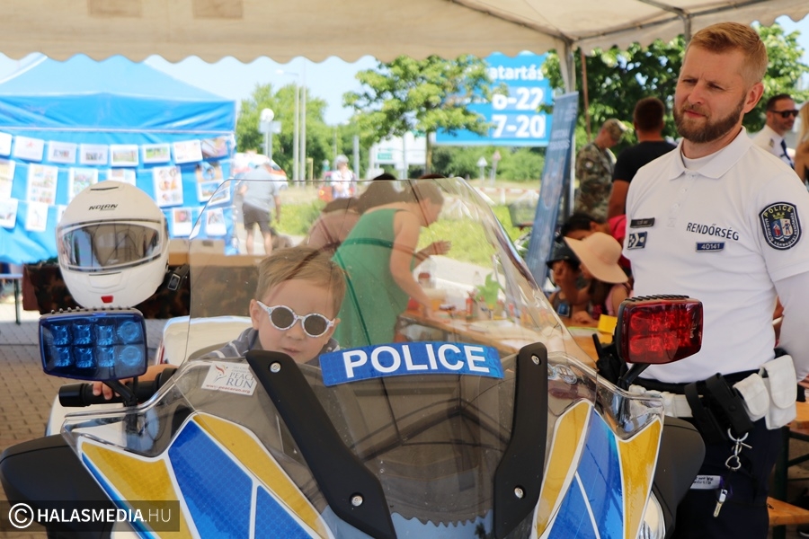 (►) Családi napot szervezett a halasi rendőrkapitányság (galéria)