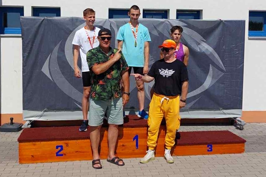 Hét halasi atléta érem  