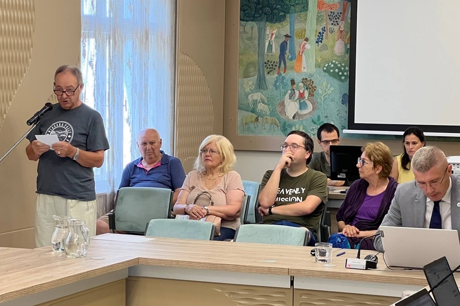 Kritikák, észrevételek a halasi polgároktól