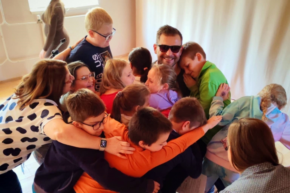 Zenés érzékenyítő óra a pirtói általános iskolában